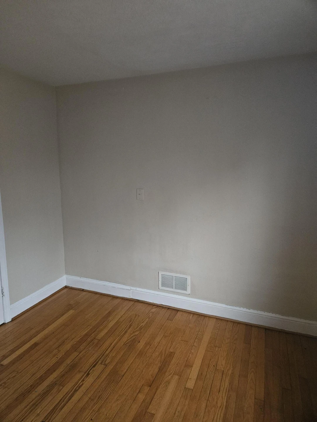 2718 Meadowview DR - Photo 8