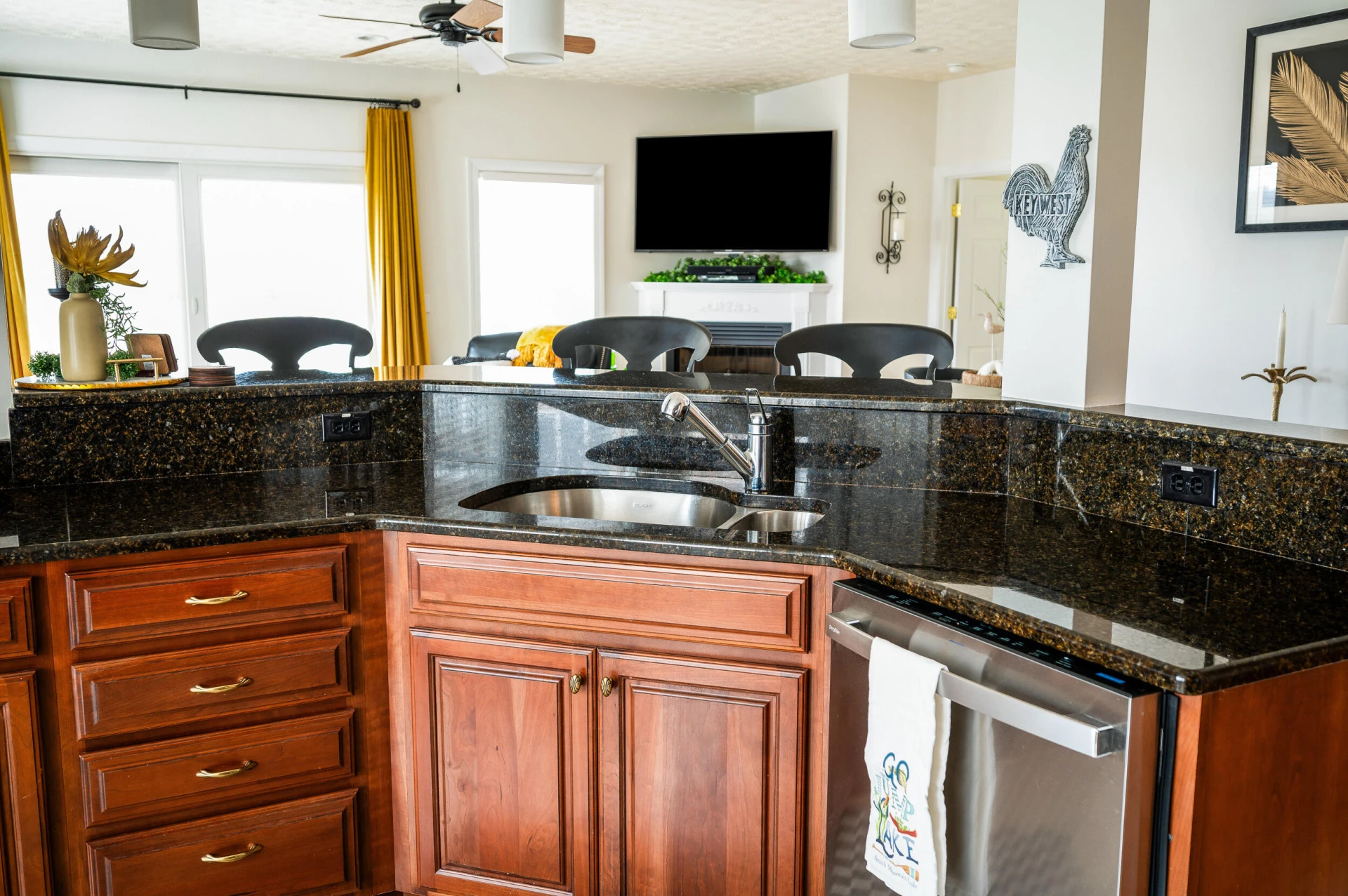 1052 La Casa CT - Photo 19