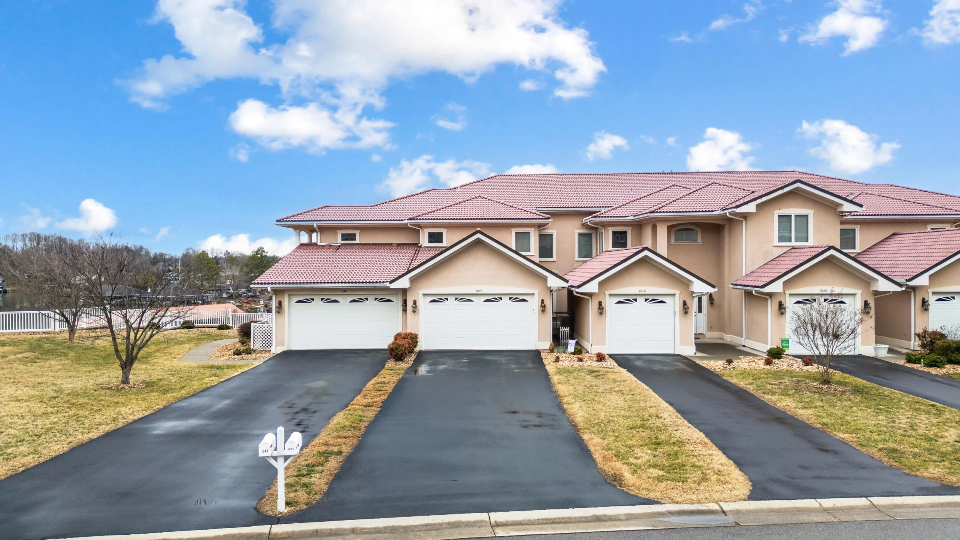1052 La Casa CT - Photo 8