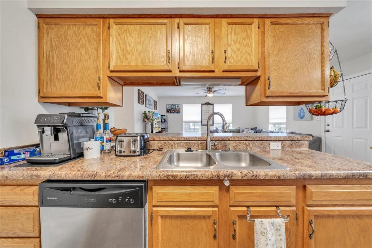 920 Mohawk AVE - Photo 8