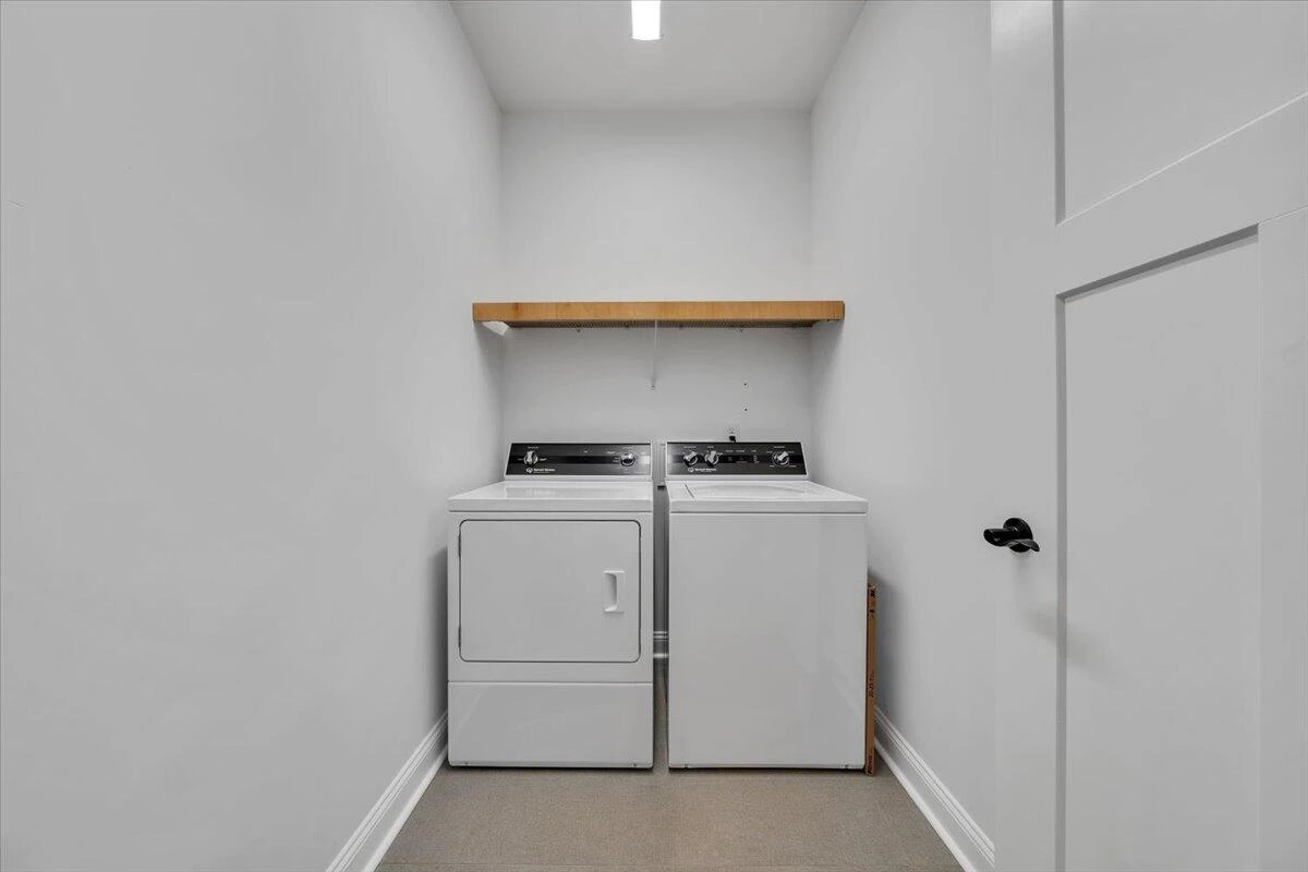 341 Bermuda DR - Photo 13