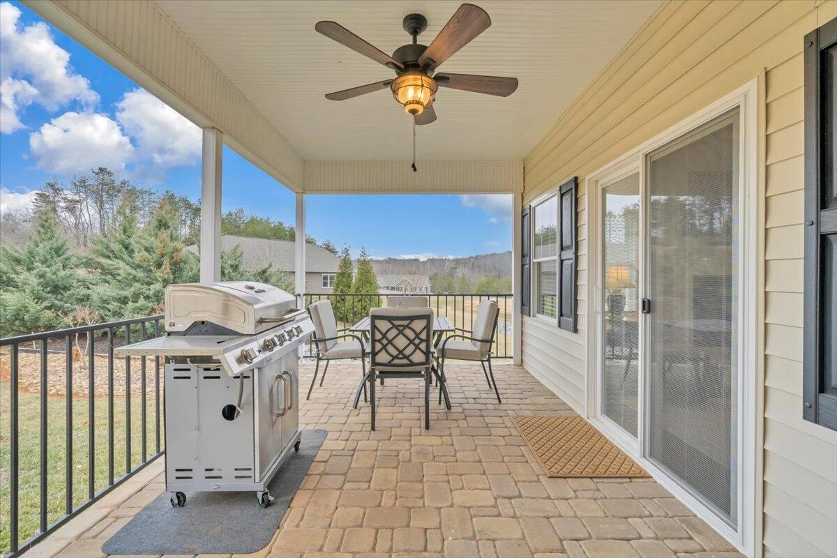 341 Bermuda DR - Photo 46