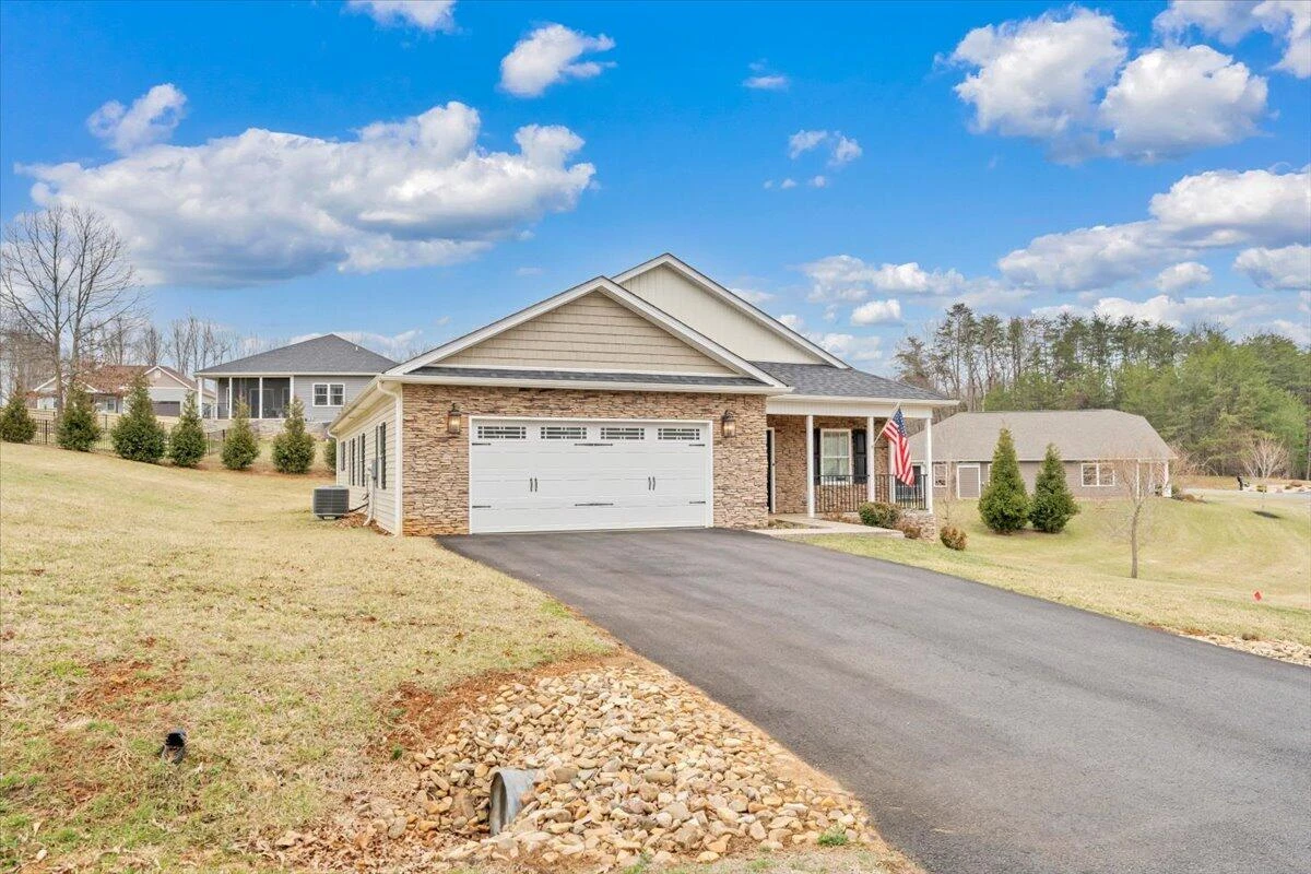 341 Bermuda DR - Photo 49