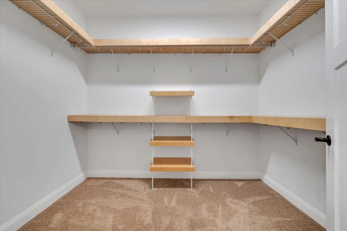 341 Bermuda DR - Photo 8