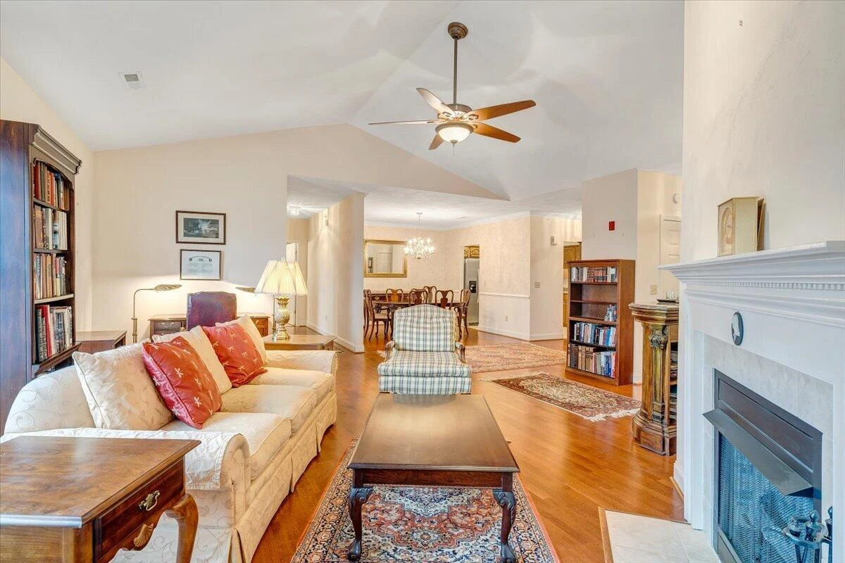 4444 Pheasant Ridge RD #405 - Photo 18