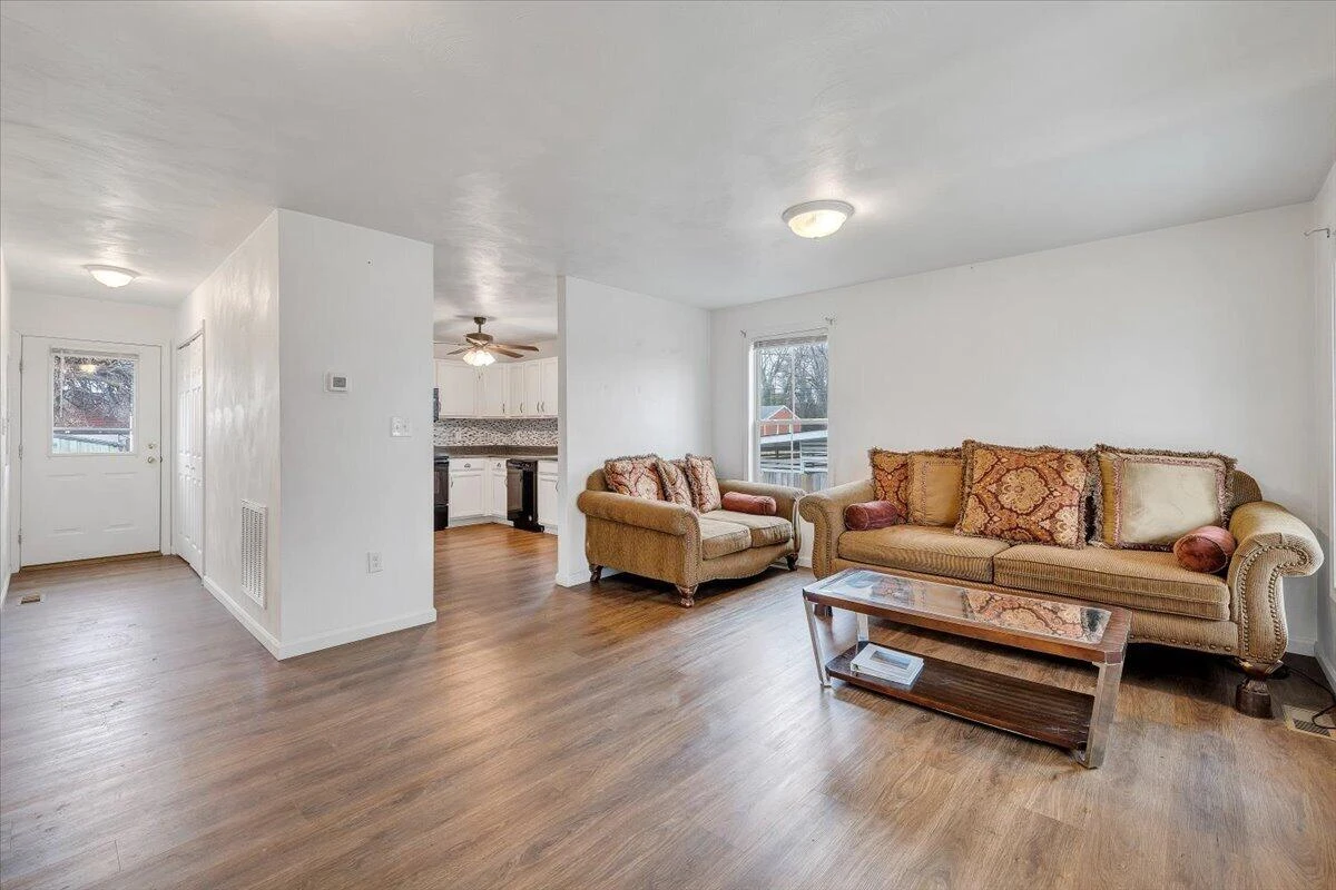 1305 22Nd ST - Photo 6