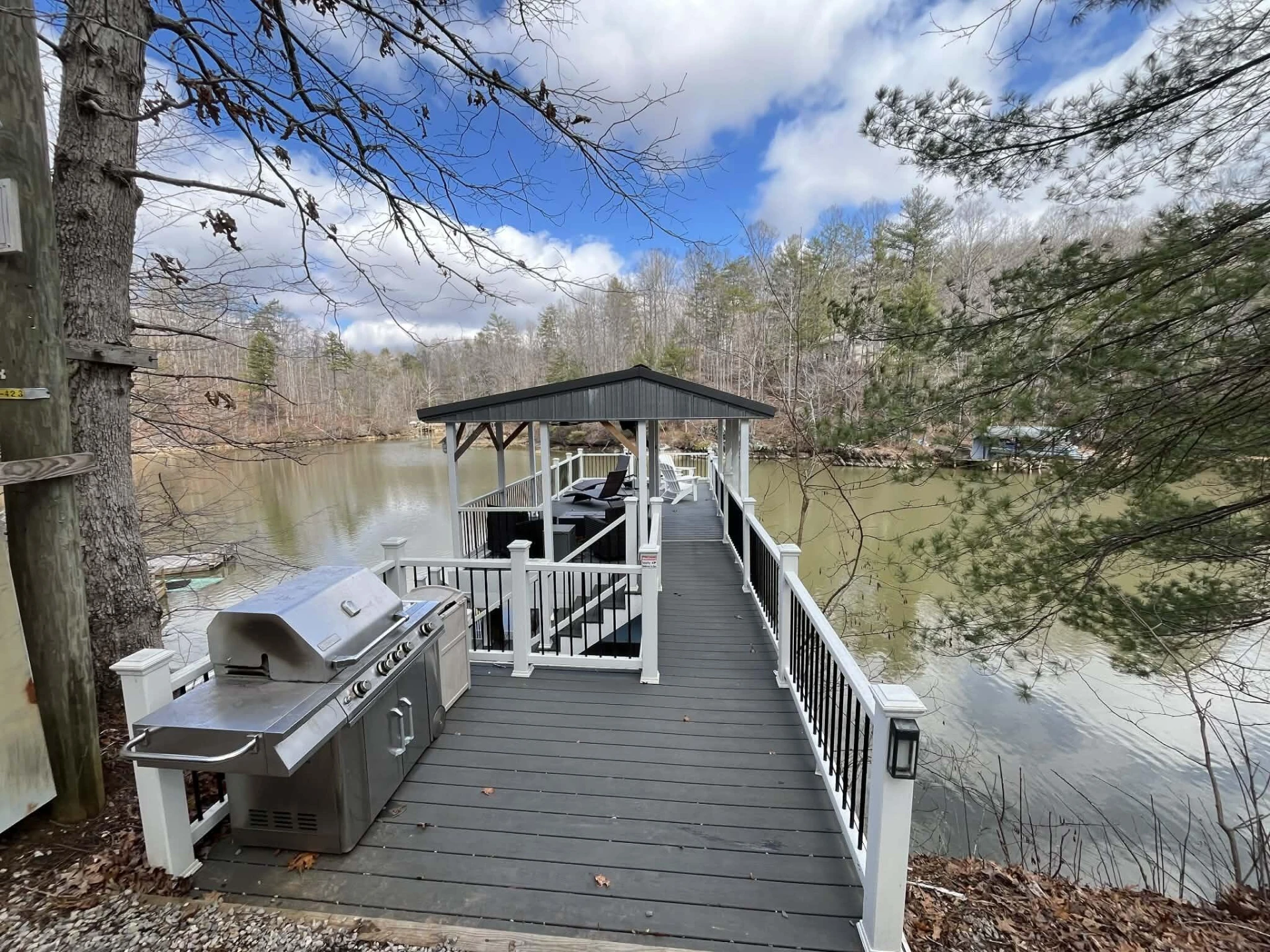 512 Ridgelake RD - Photo 2