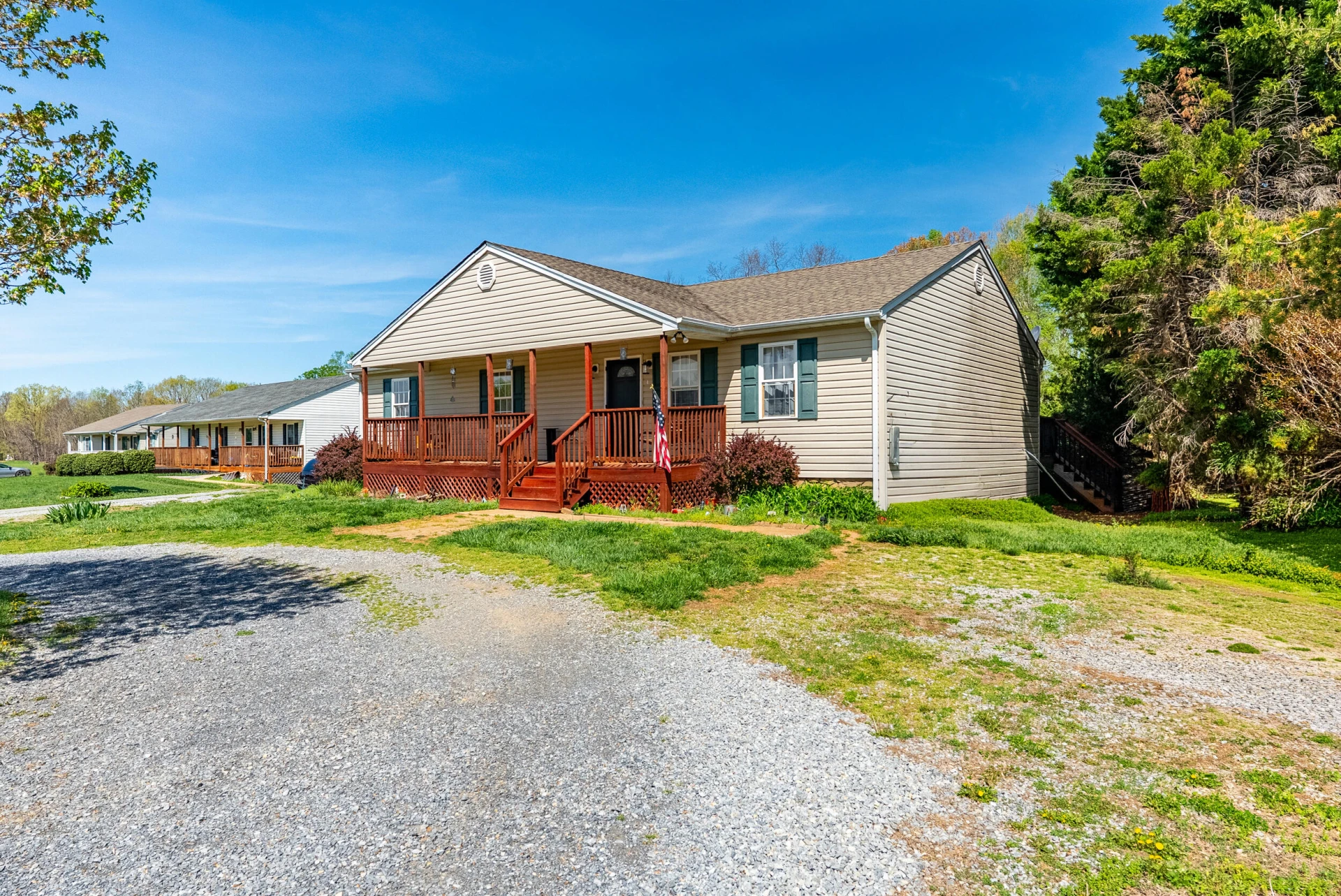 2305 Smith Mountain Lake PKWY - Photo 29