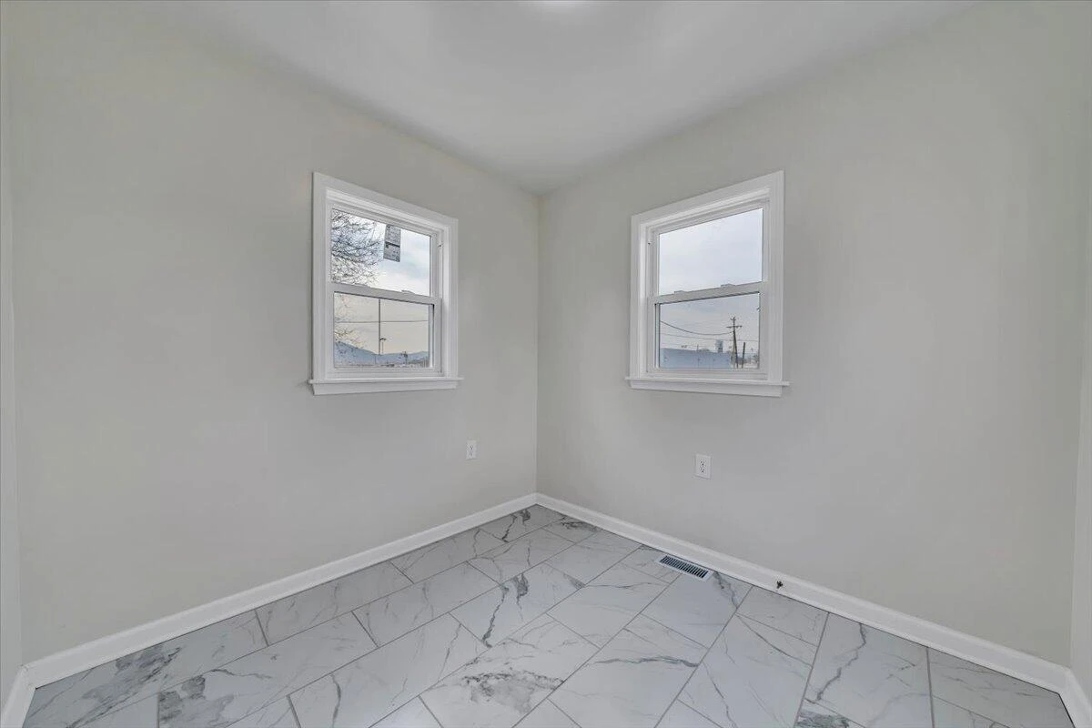 2002 Wayne ST - Photo 14
