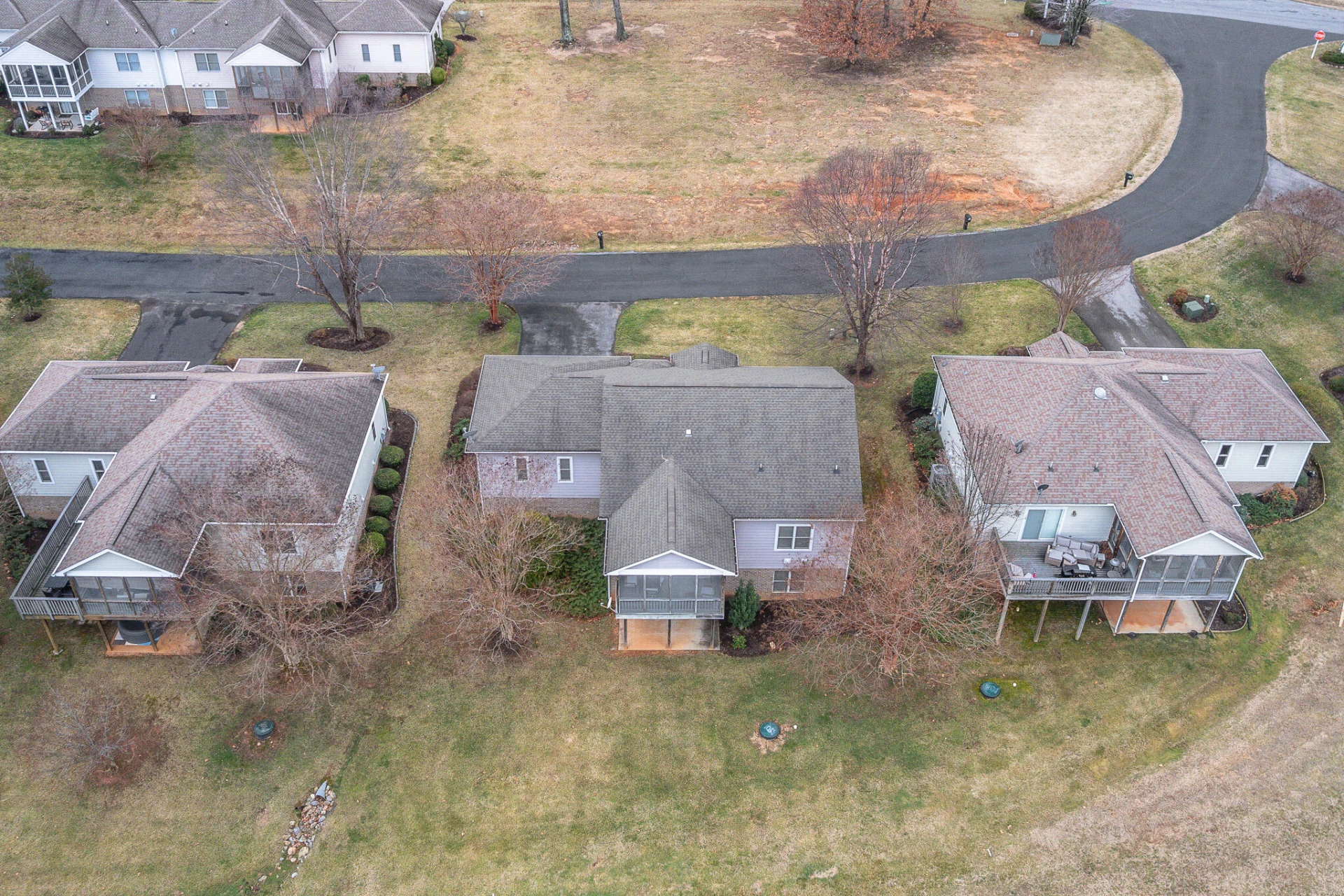 1052 8Th Fairway LN - Photo 46