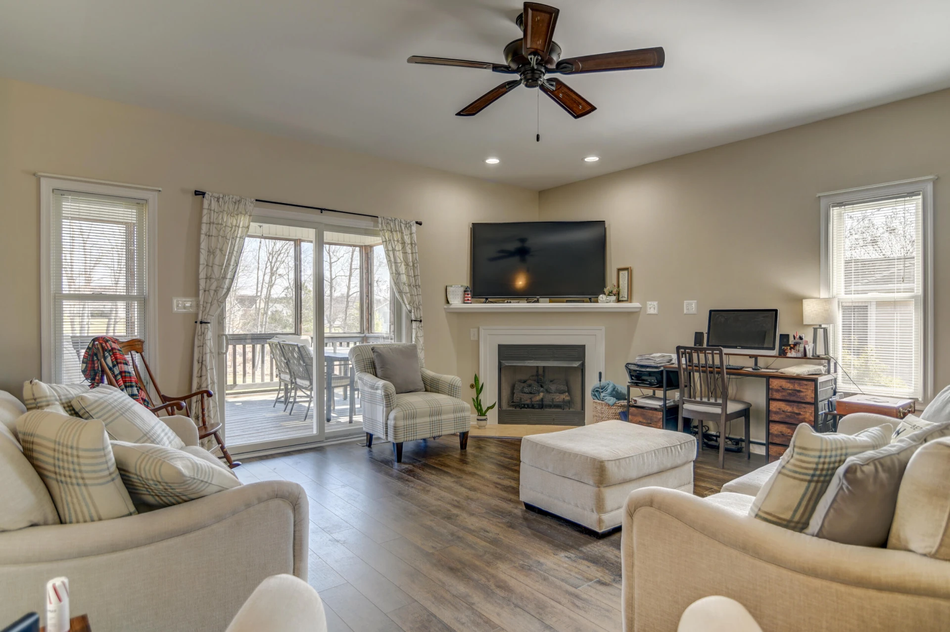 1052 8Th Fairway LN - Photo 5