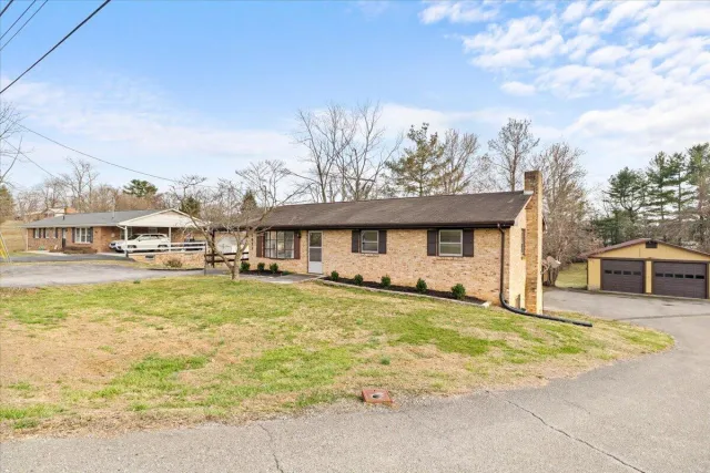 1471 Mud Pike RD, Christiansburg, VA, 24073
