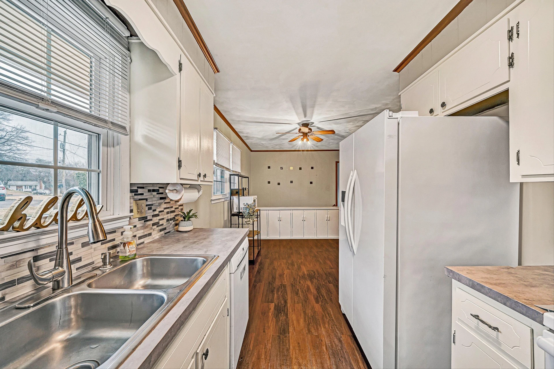 938 Hedgewood DR - Photo 12
