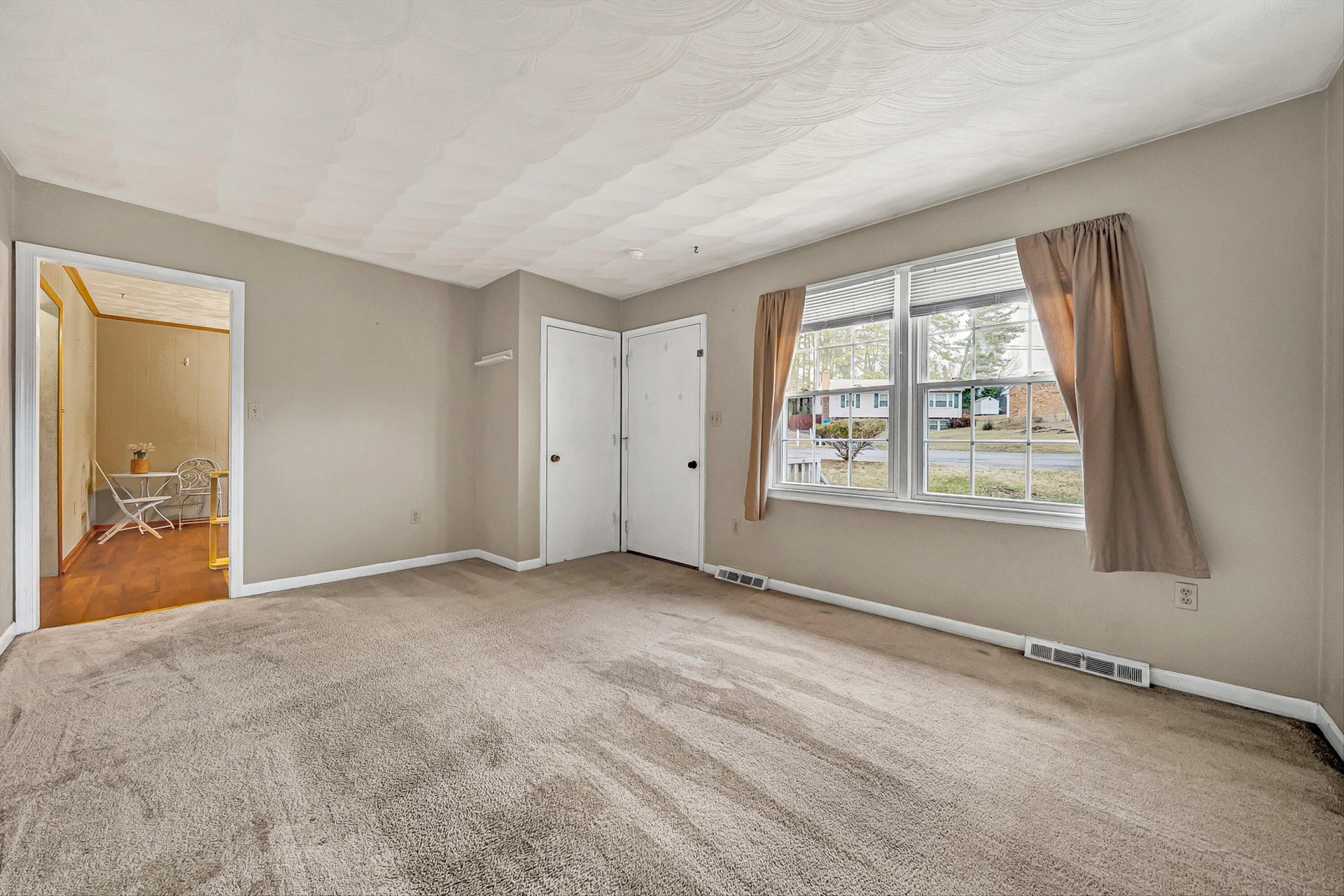 938 Hedgewood DR - Photo 6
