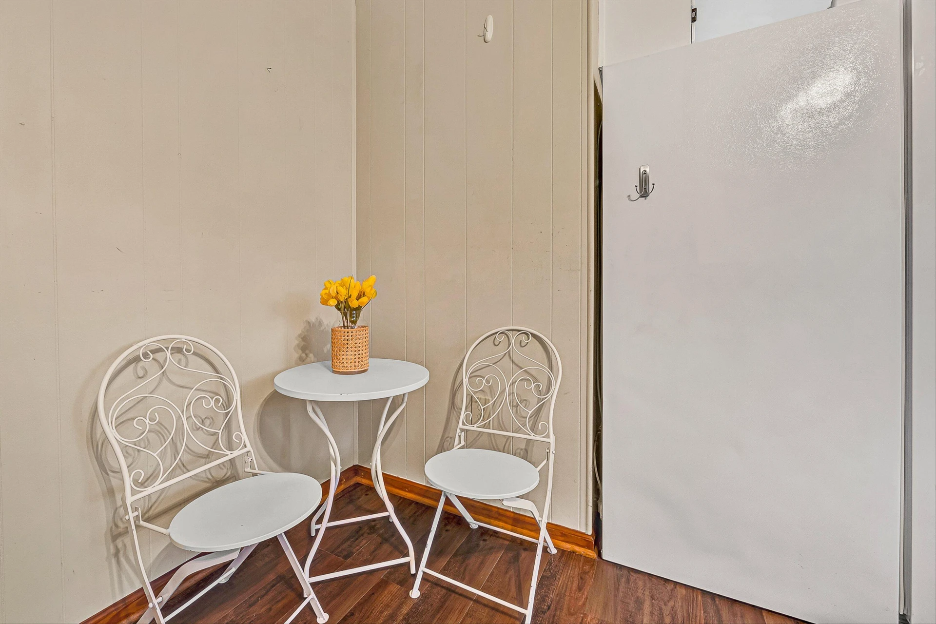 938 Hedgewood DR - Photo 8