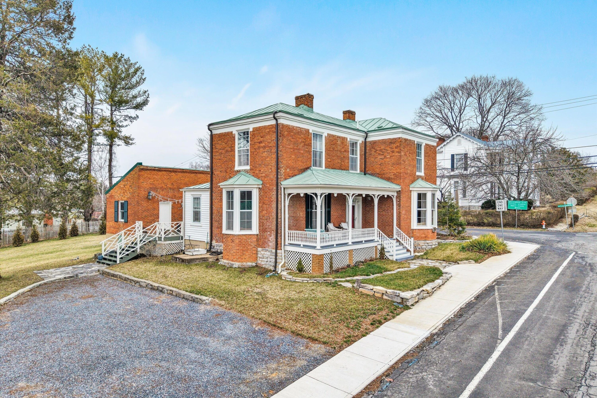 322 Main ST - Photo 5