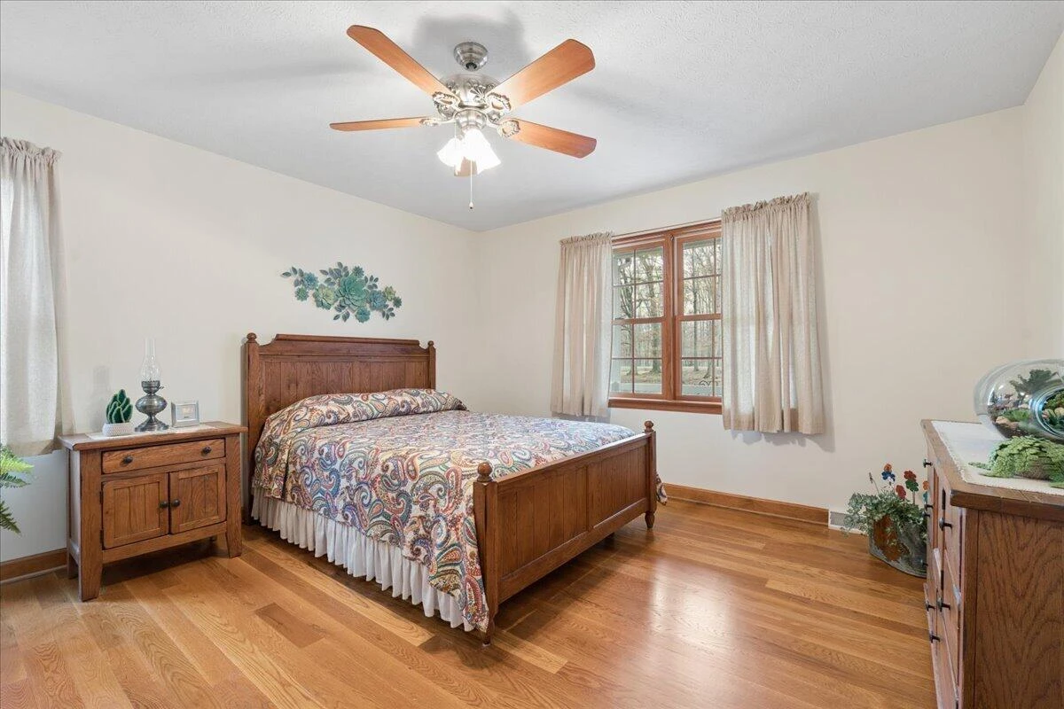 2064 Parker RD - Photo 19