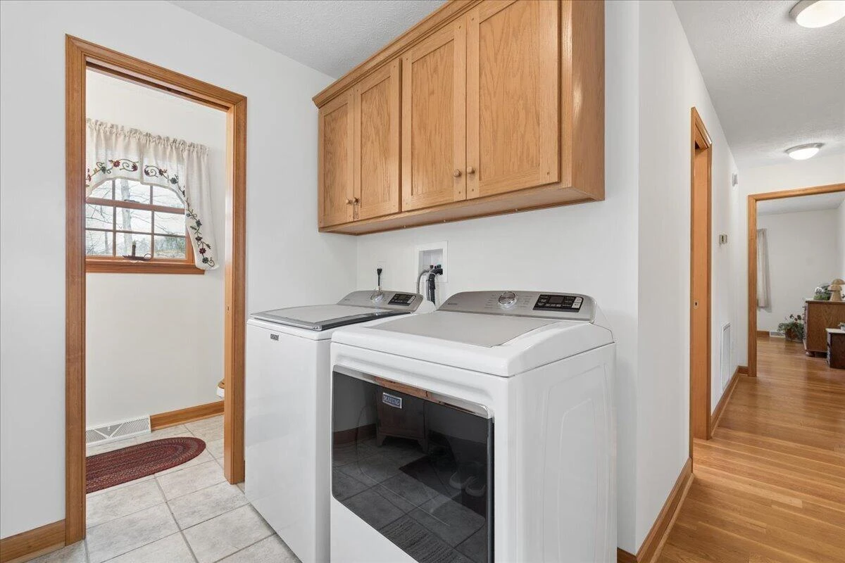 2064 Parker RD - Photo 24