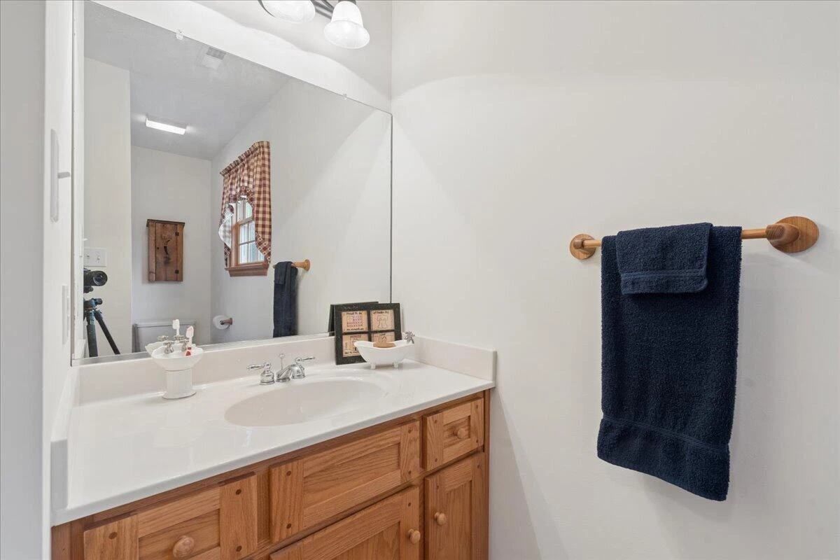 2064 Parker RD - Photo 32
