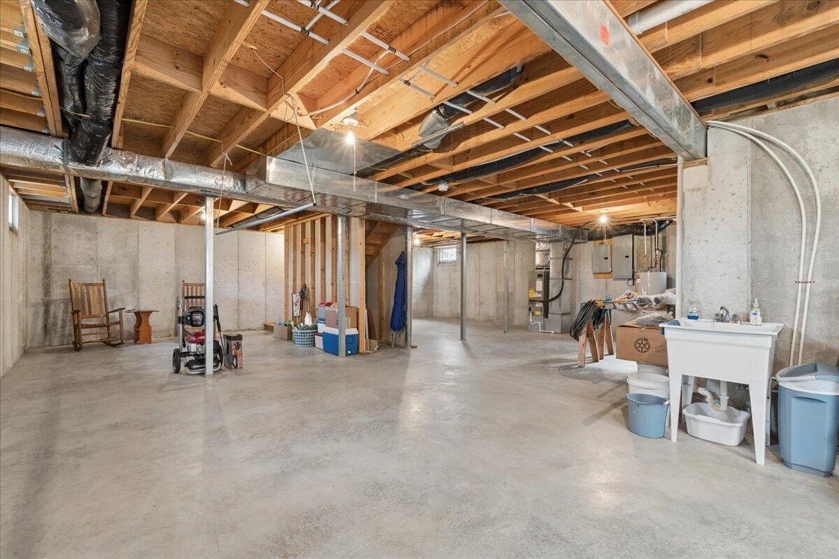 2064 Parker RD - Photo 33