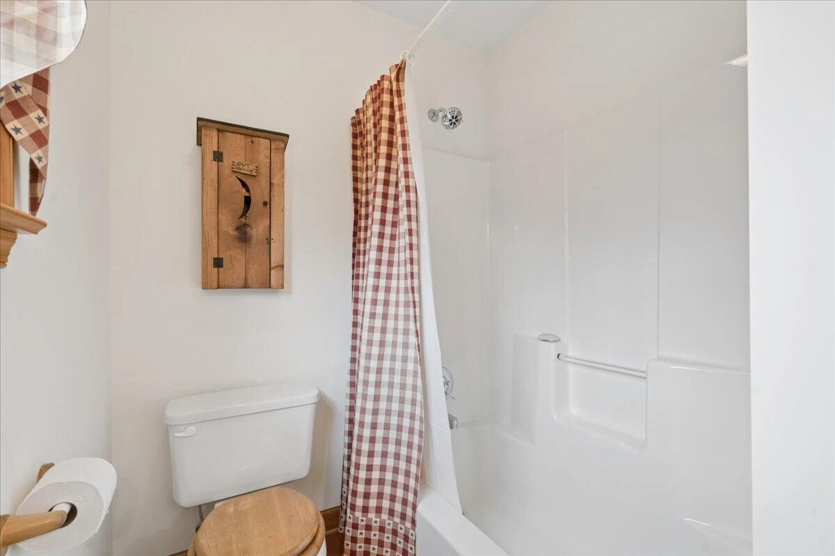 2064 Parker RD - Photo 36
