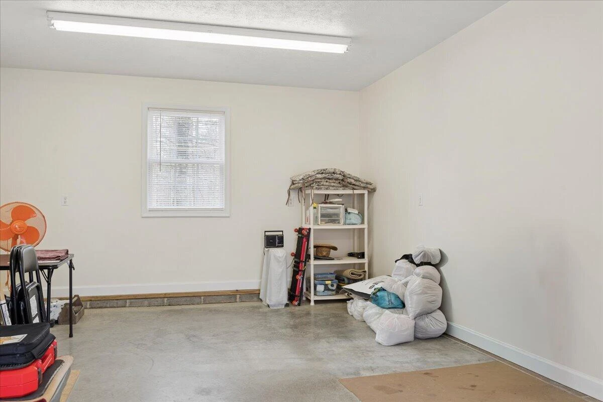 2064 Parker RD - Photo 37