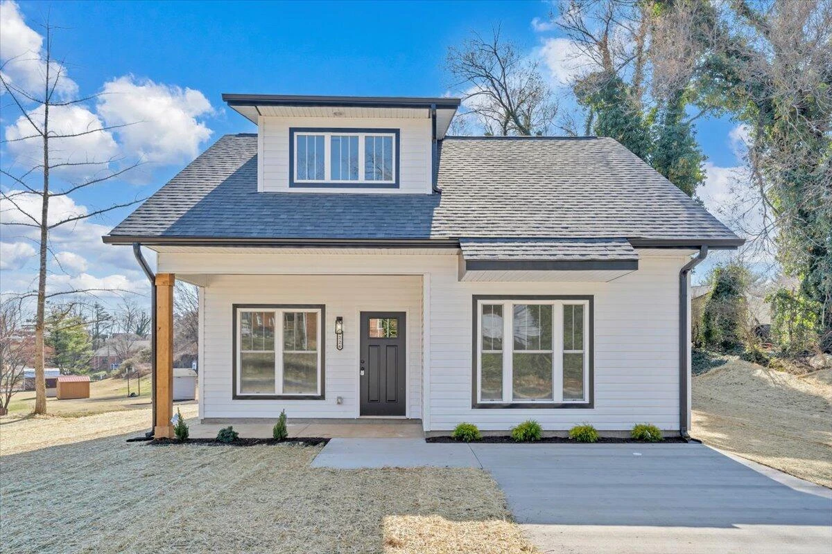2226 Rutherford AVE
