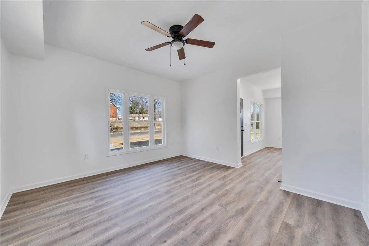 2226 Rutherford AVE - Photo 14