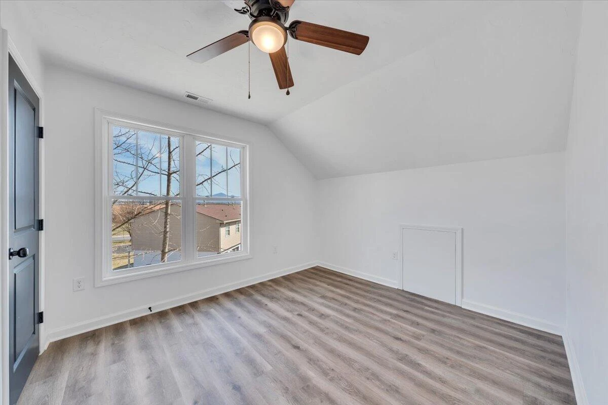 2226 Rutherford AVE - Photo 25