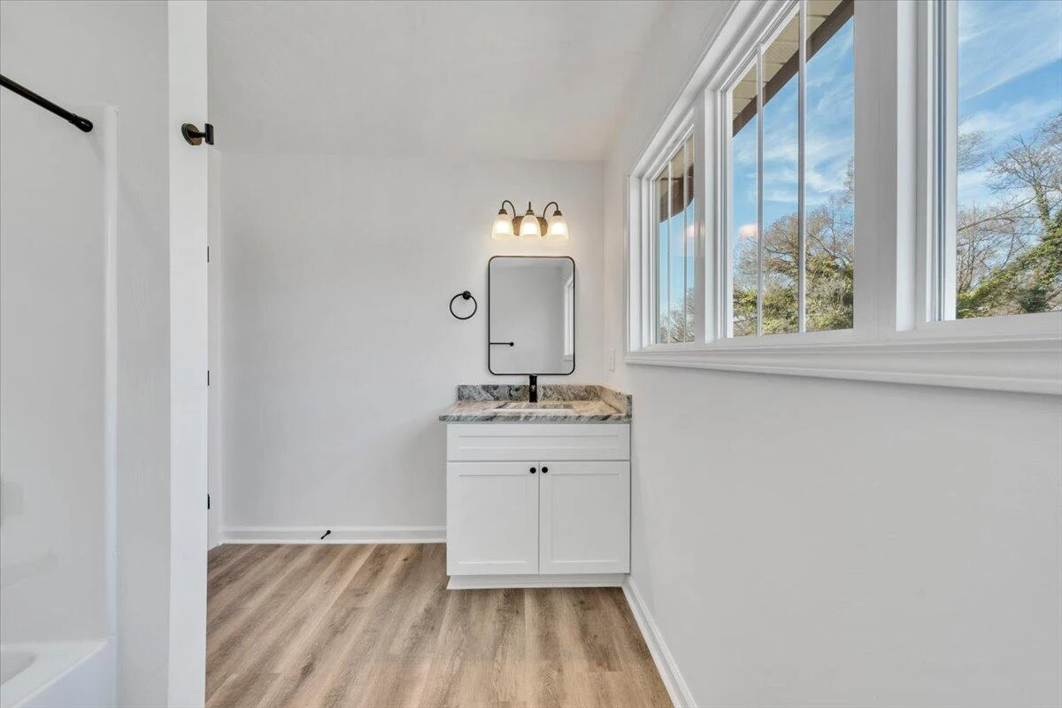 2226 Rutherford AVE - Photo 28