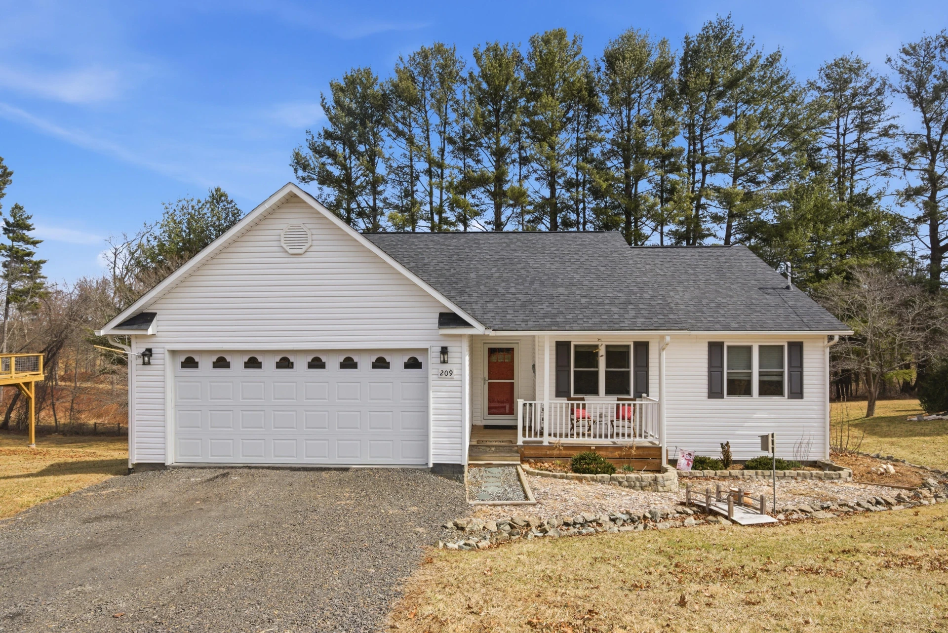 209 Courtland CIR
