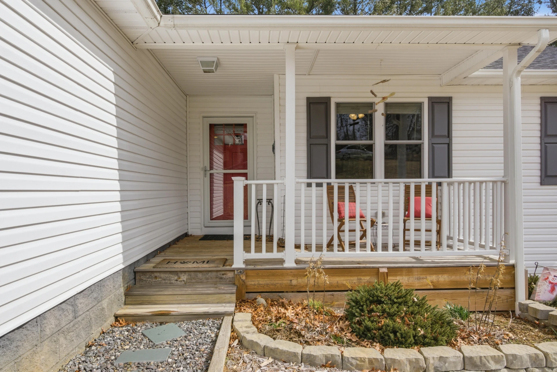 209 Courtland CIR - Photo 35
