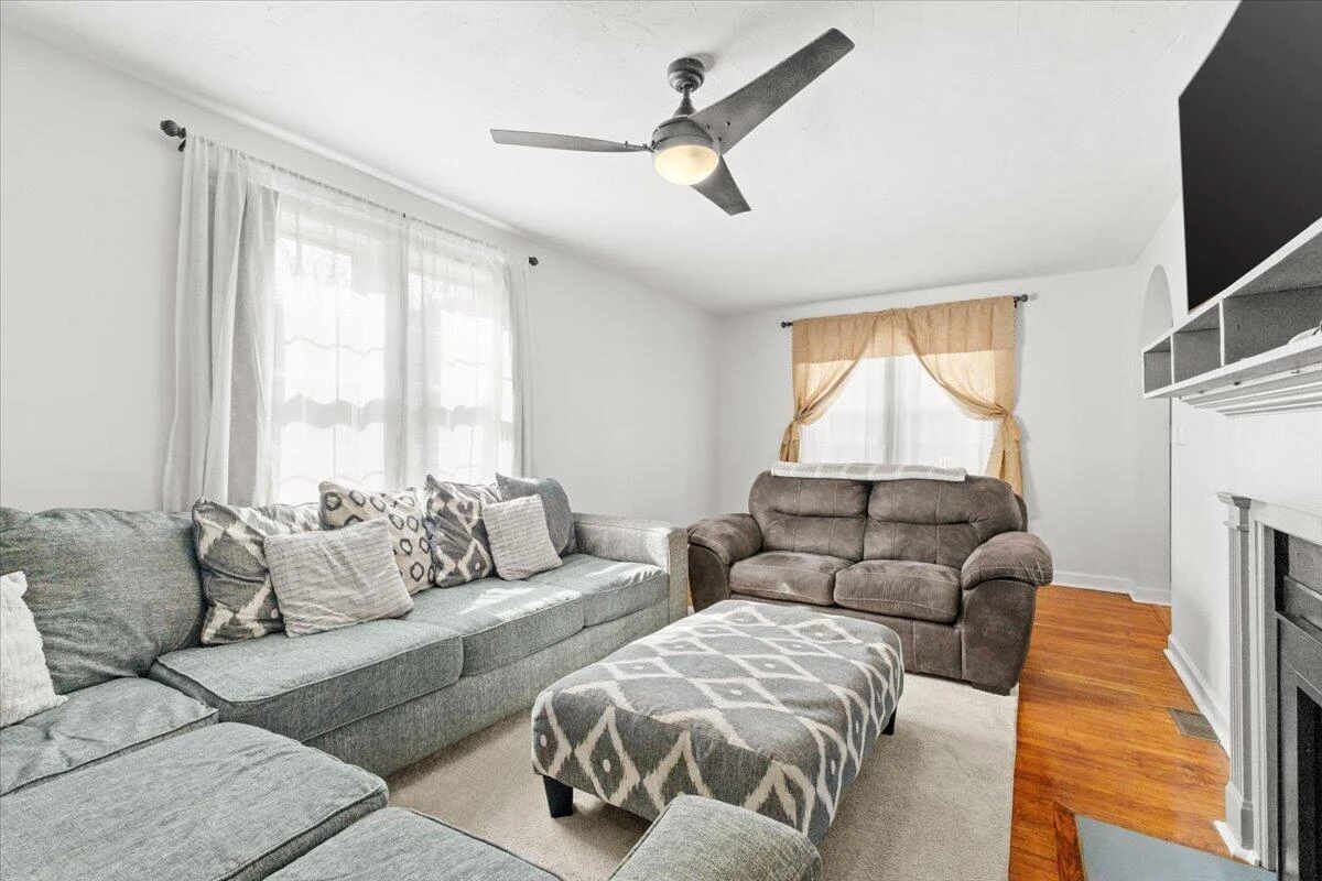 10664 Bent Mountain RD - Photo 17