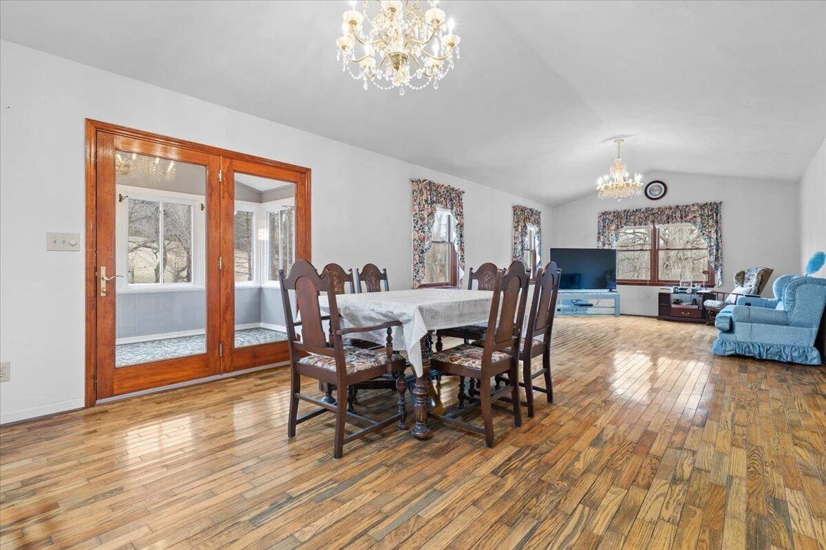 1297 Flowing Spring RD - Photo 11