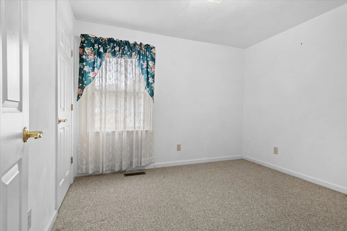 1297 Flowing Spring RD - Photo 19