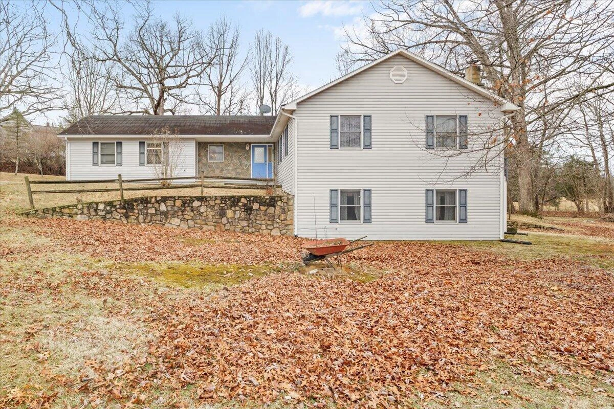 1297 Flowing Spring RD - Photo 2