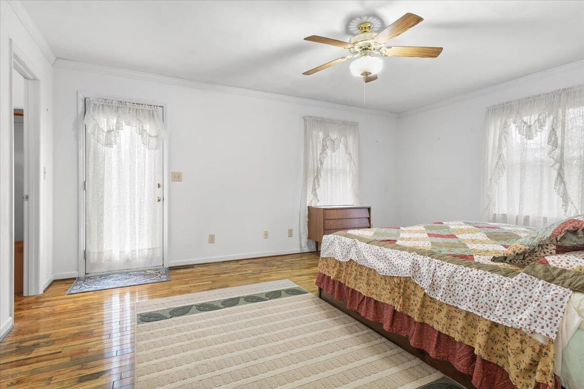 1297 Flowing Spring RD - Photo 22