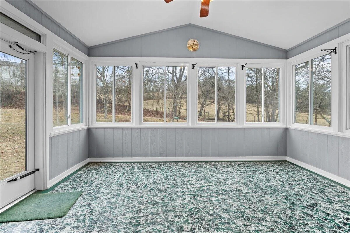 1297 Flowing Spring RD - Photo 26