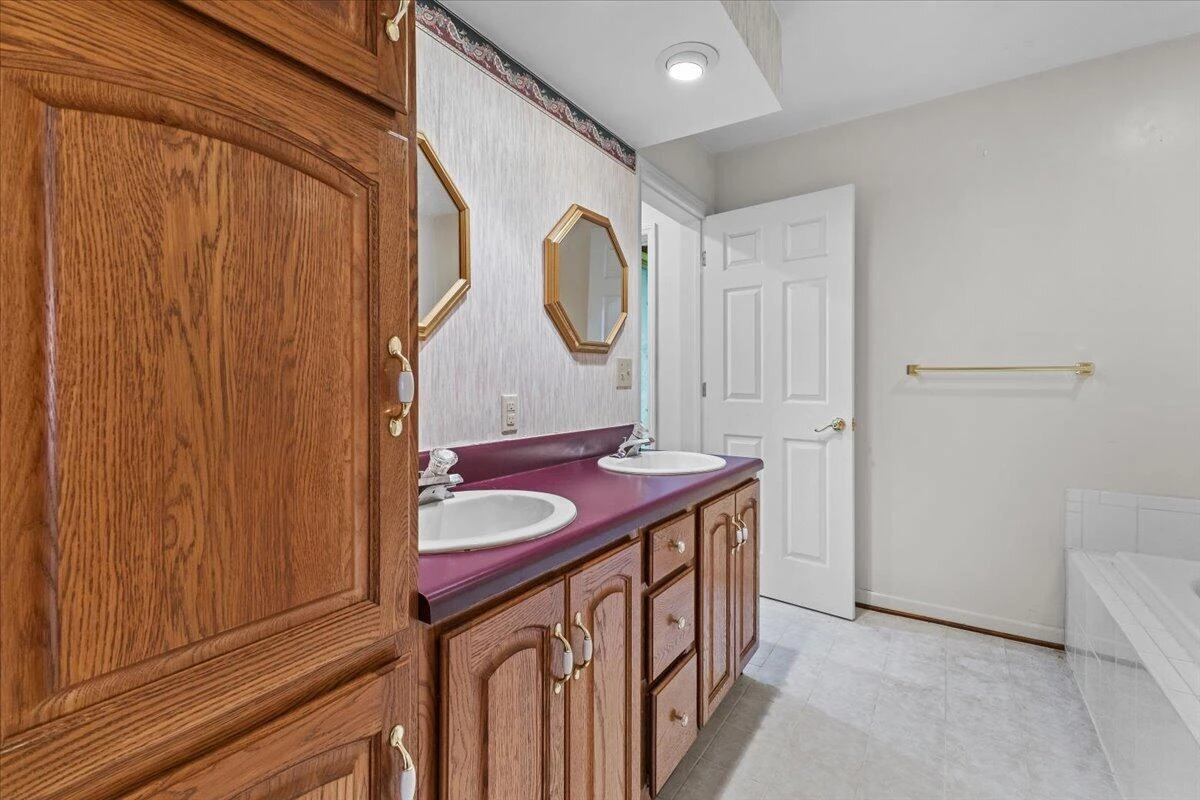 1297 Flowing Spring RD - Photo 32