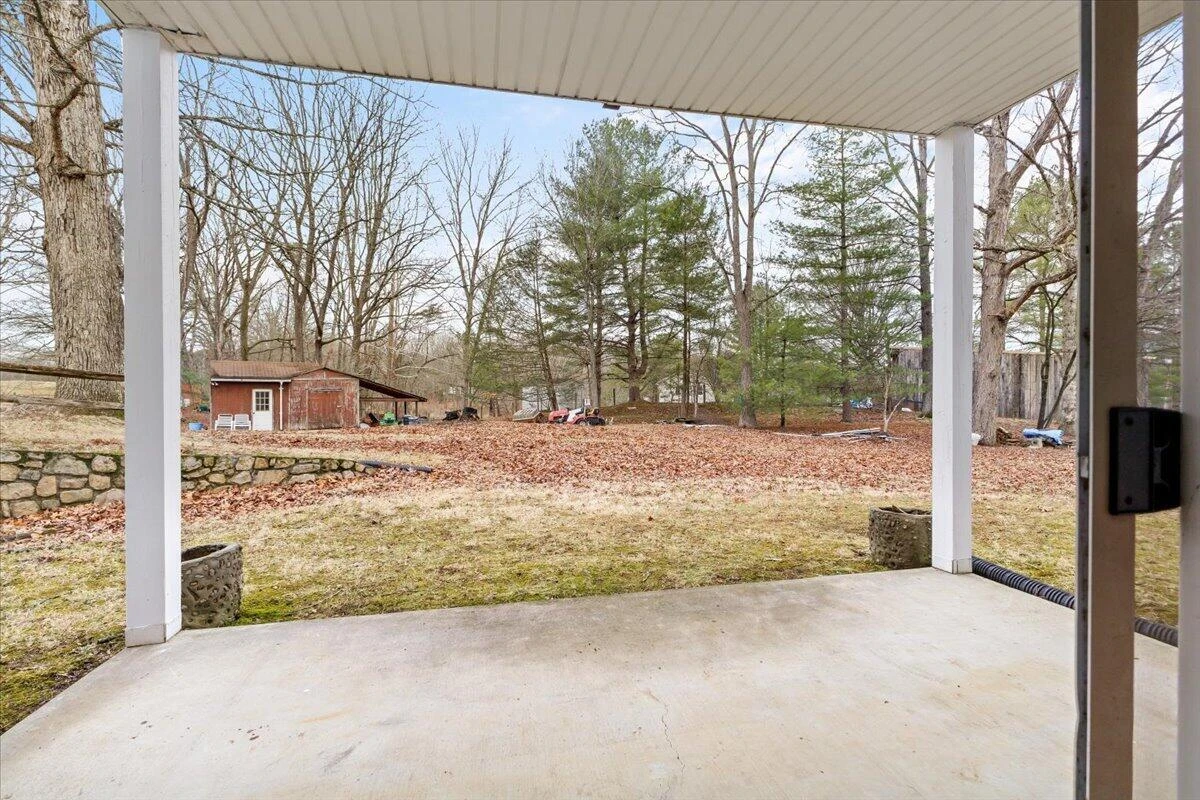 1297 Flowing Spring RD - Photo 36