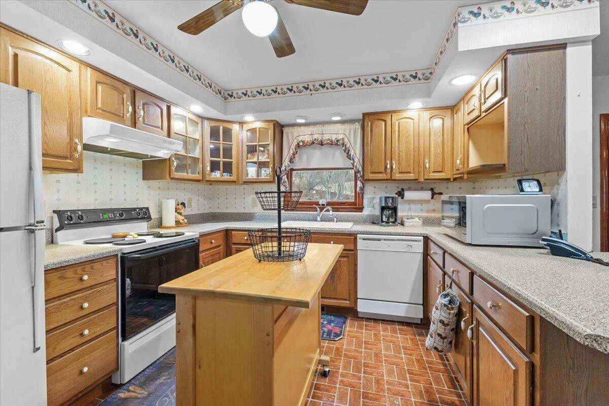 1297 Flowing Spring RD - Photo 7