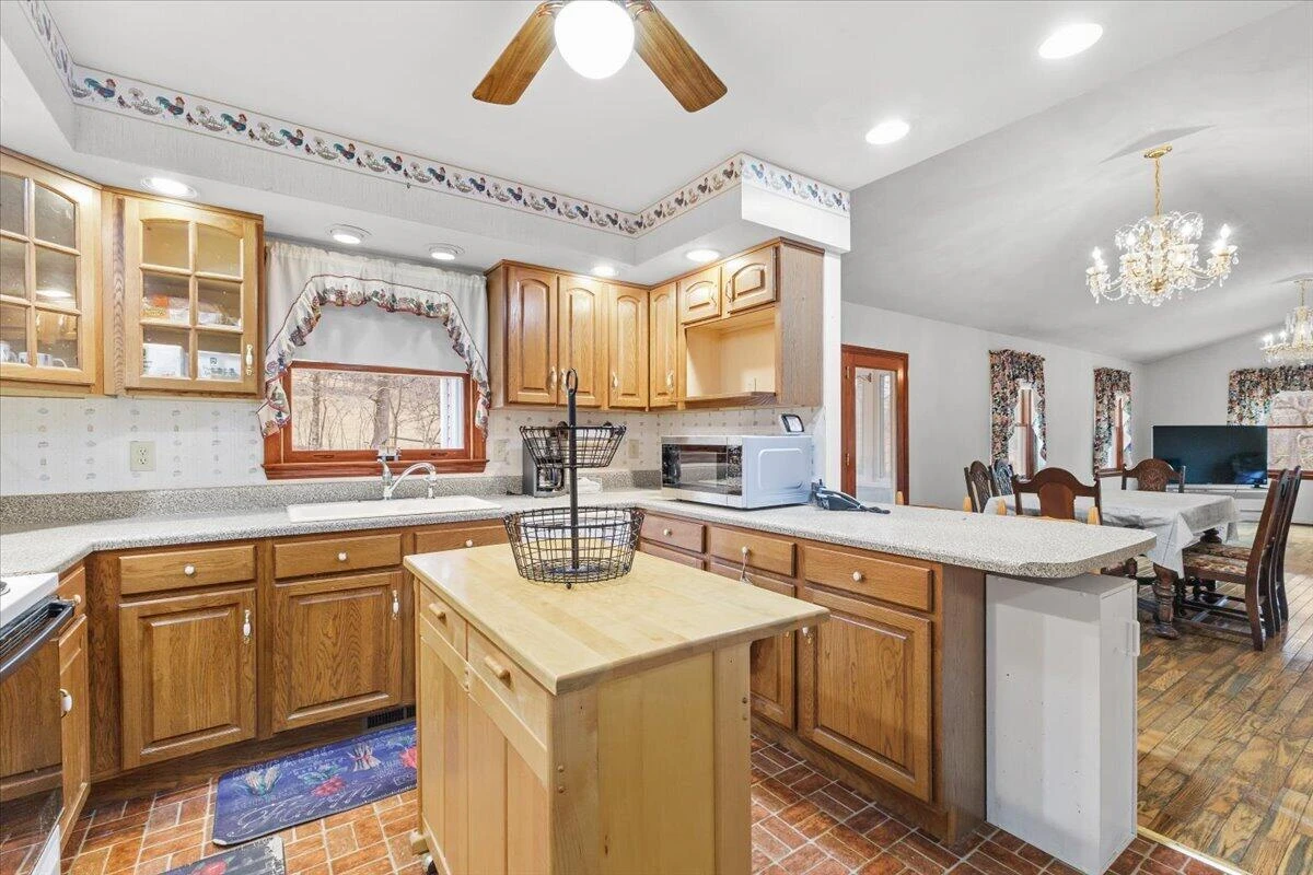 1297 Flowing Spring RD - Photo 8