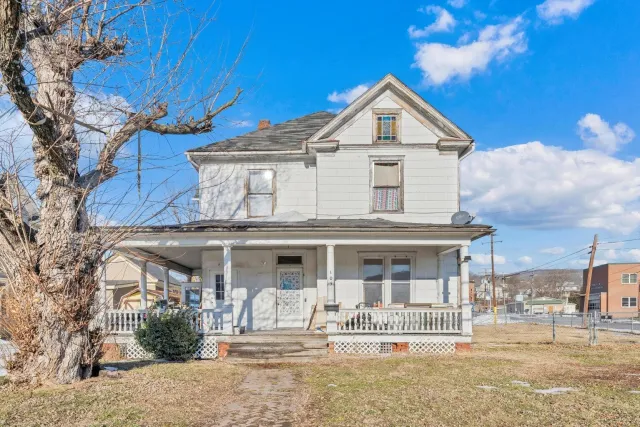 105 Lexington AVE, Covington, VA, 24426