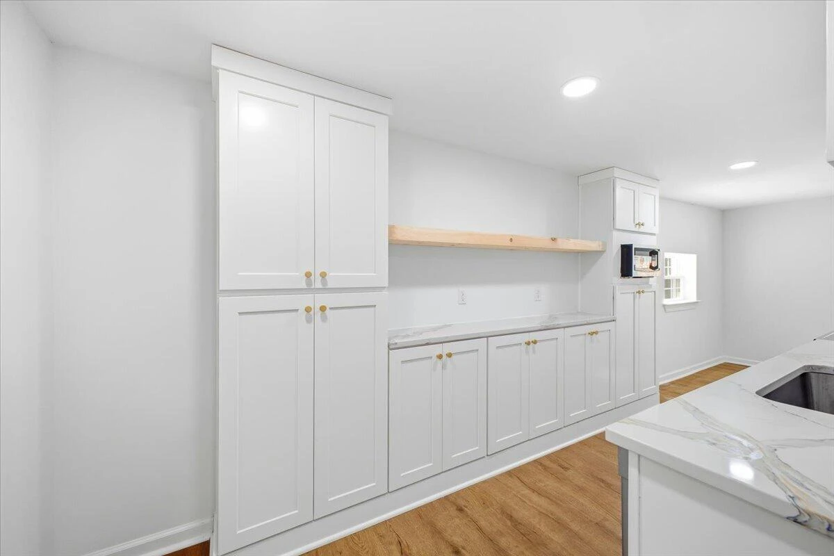 7202 Merriman RD - Photo 17