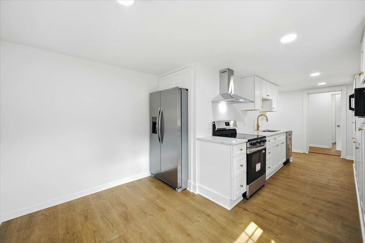 7202 Merriman RD - Photo 20