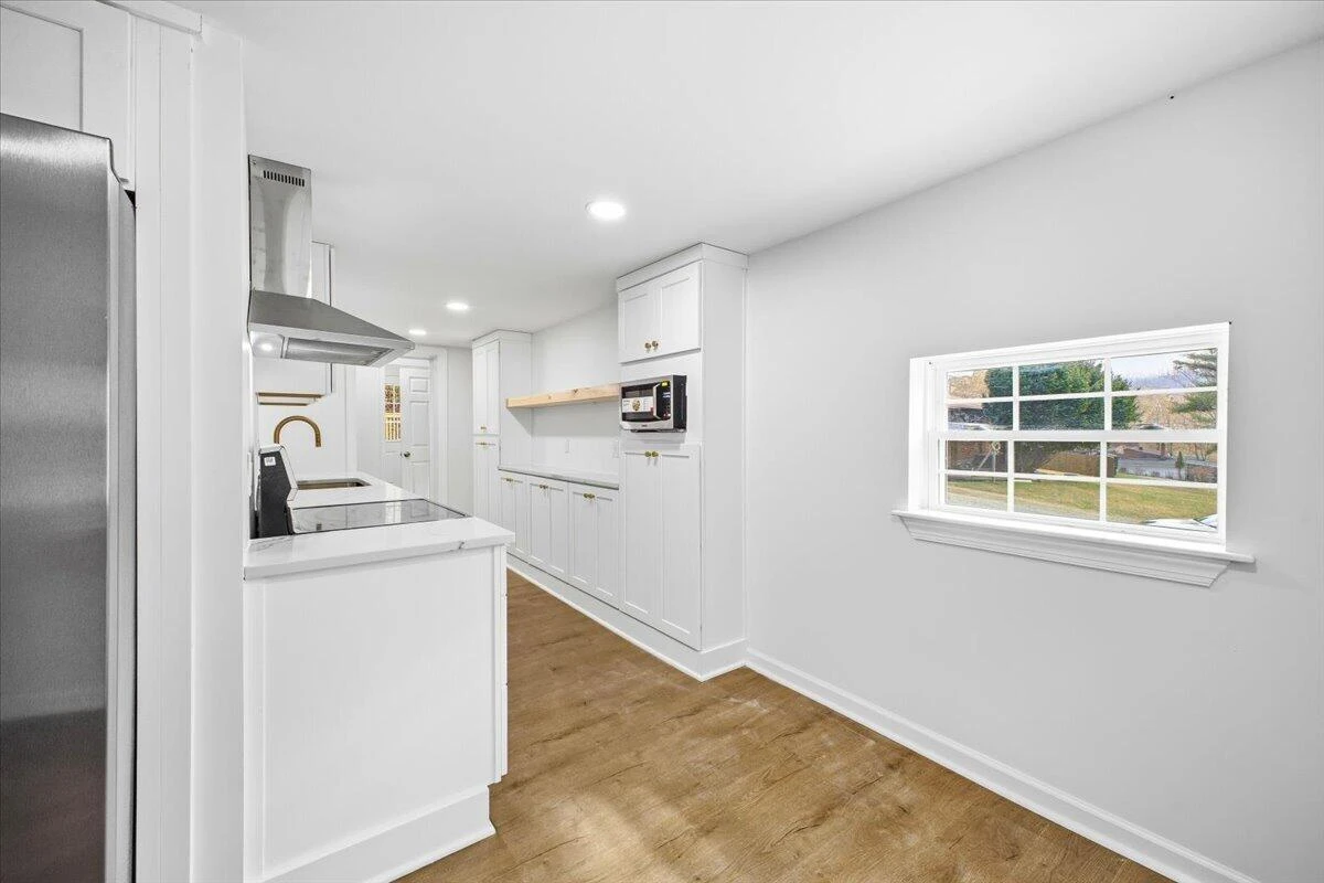 7202 Merriman RD - Photo 21