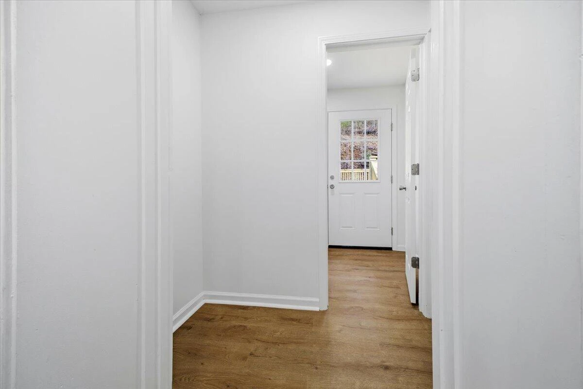 7202 Merriman RD - Photo 22