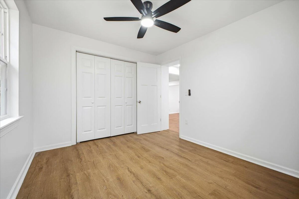7202 Merriman RD - Photo 35
