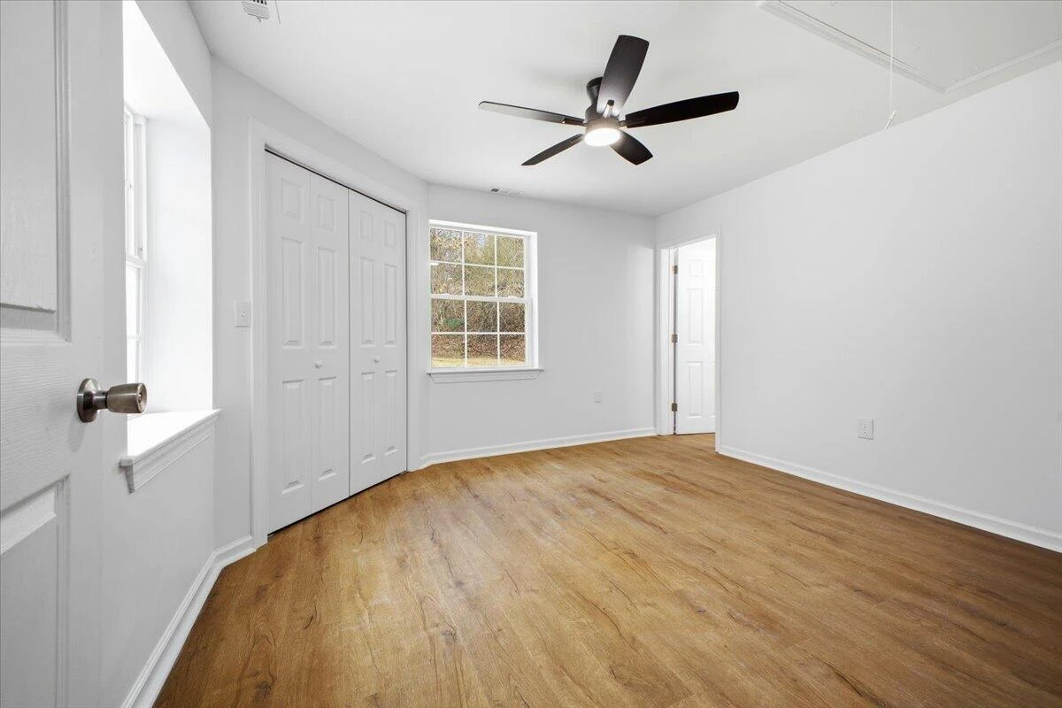7202 Merriman RD - Photo 12