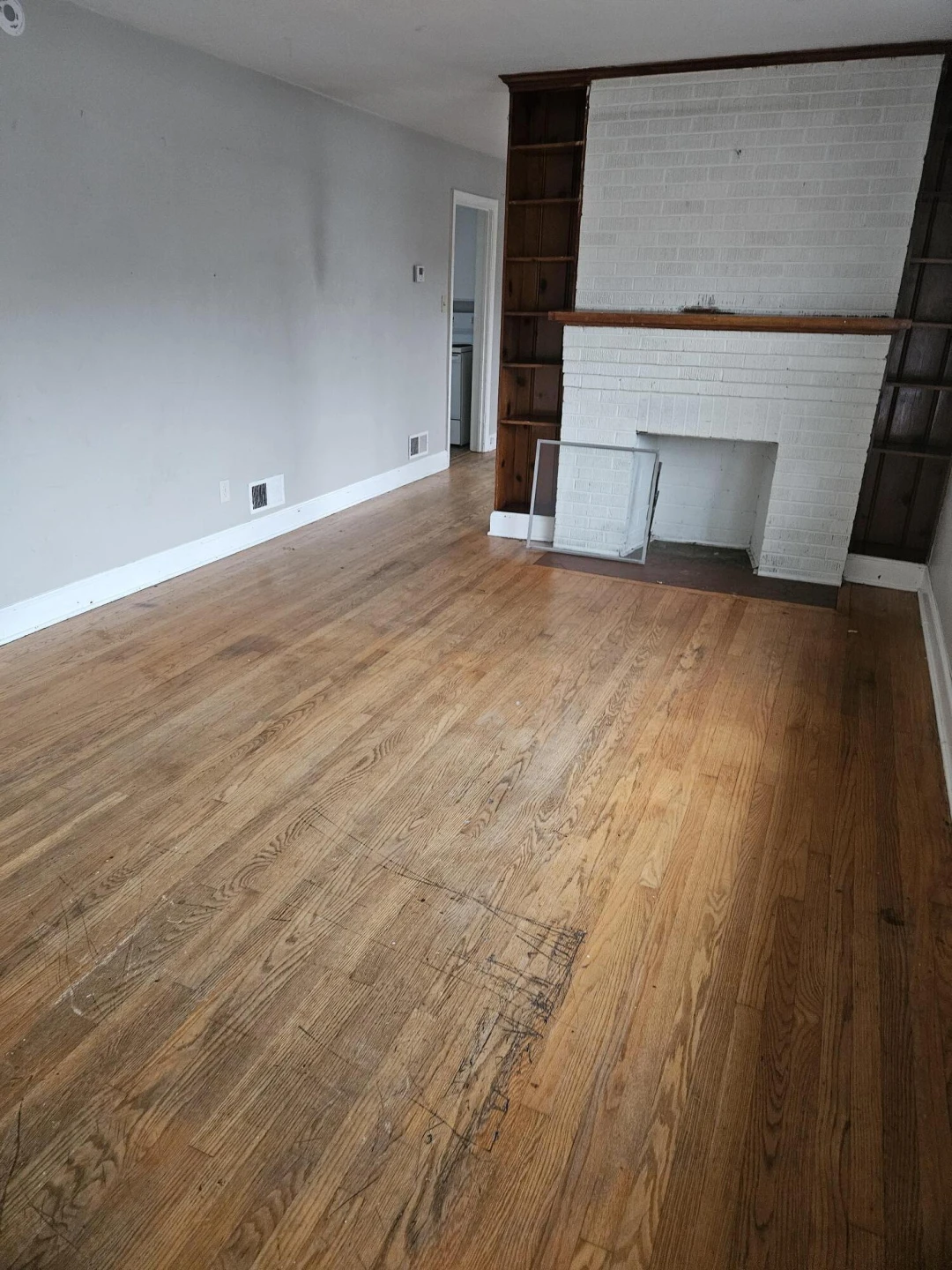 2738 Cedarhurst AVE - Photo 2
